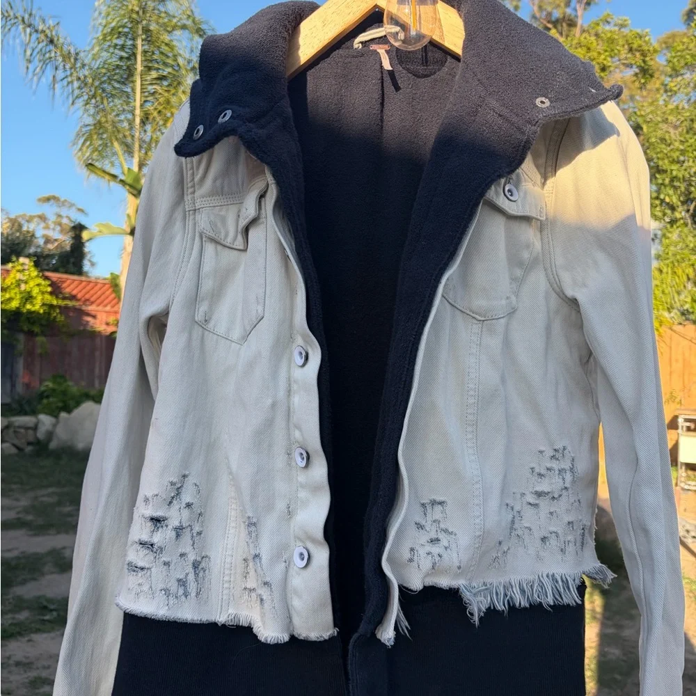 Free People Cream / Ivory Denim Jacket w/ Soft black charcoal hoodie Lightweight - Picture 11 of 11